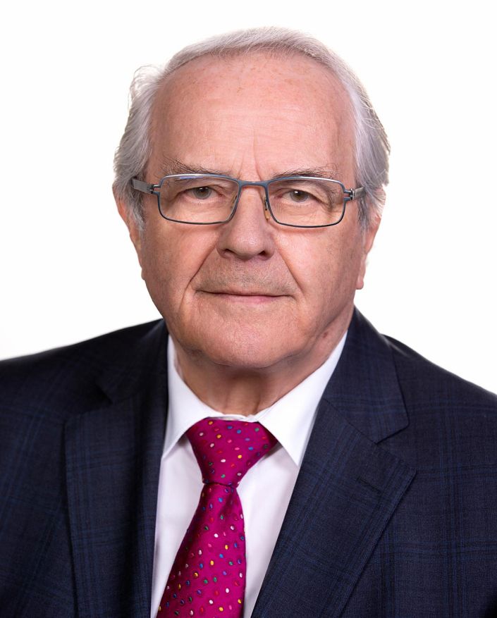 Dr. Manfred Schlappig, Diplom-Kaufmann